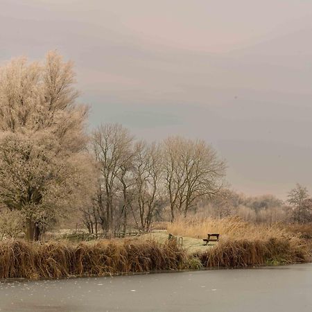 Aan De Amstel Villa De Kwakel Buitenkant foto